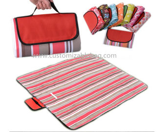 Kırmızı Şeritler Dışında Katlanabilir su geçirmez Piknik mat Kamp için Battaniye / Seyahat / Tanıtım